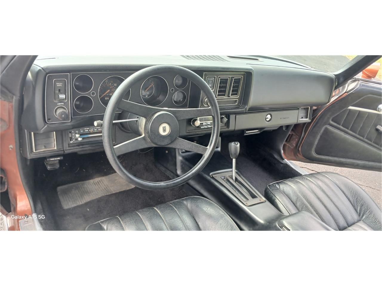 Chevrolet-Camaro-1980-Bronze-Black-59