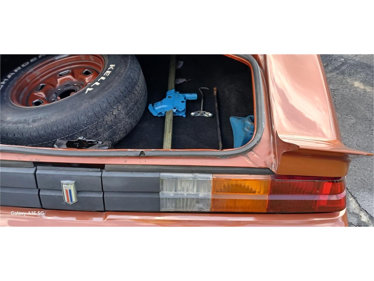 Chevrolet-Camaro-1980-Bronze-Black-81