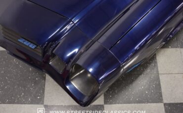 Chevrolet-Camaro-1980-Dark-Blue-Black-22