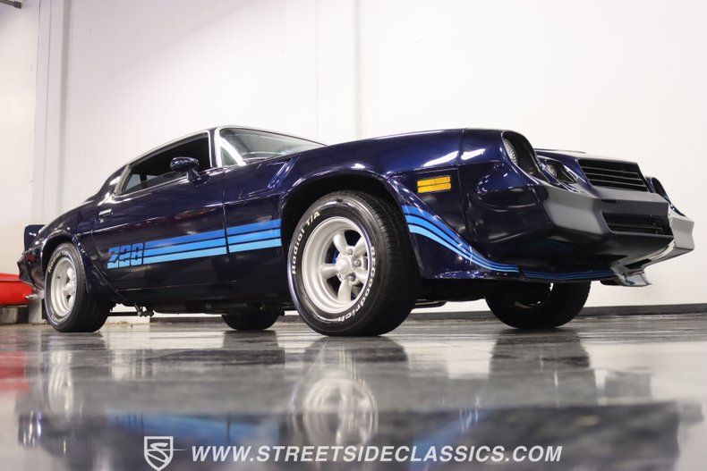 Chevrolet-Camaro-1980-Dark-Blue-Black-28