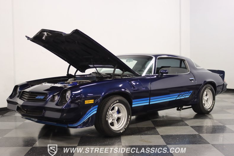 Chevrolet-Camaro-1980-Dark-Blue-Black-29