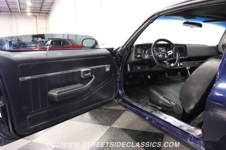 Chevrolet-Camaro-1980-Dark-Blue-Black-36