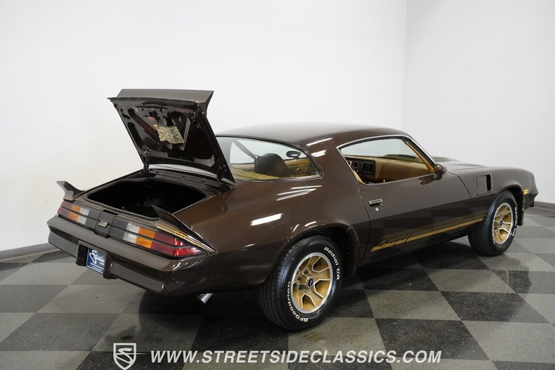 Chevrolet-Camaro-1980-Dark-Brown-Tan-13