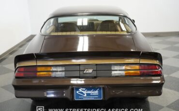 Chevrolet-Camaro-1980-Dark-Brown-Tan-17