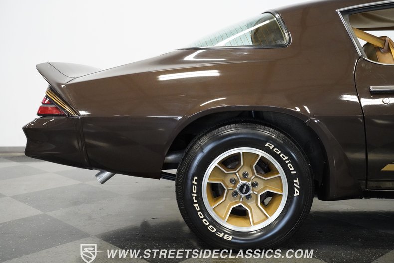 Chevrolet-Camaro-1980-Dark-Brown-Tan-20