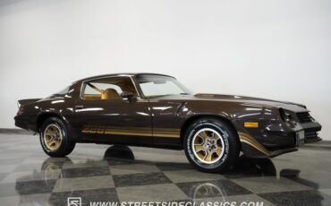 Chevrolet-Camaro-1980-Dark-Brown-Tan-30