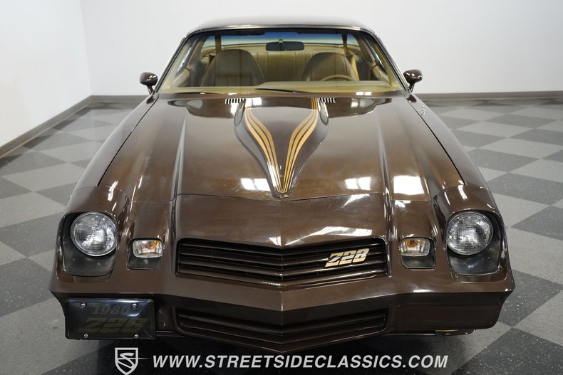 Chevrolet-Camaro-1980-Dark-Brown-Tan-5