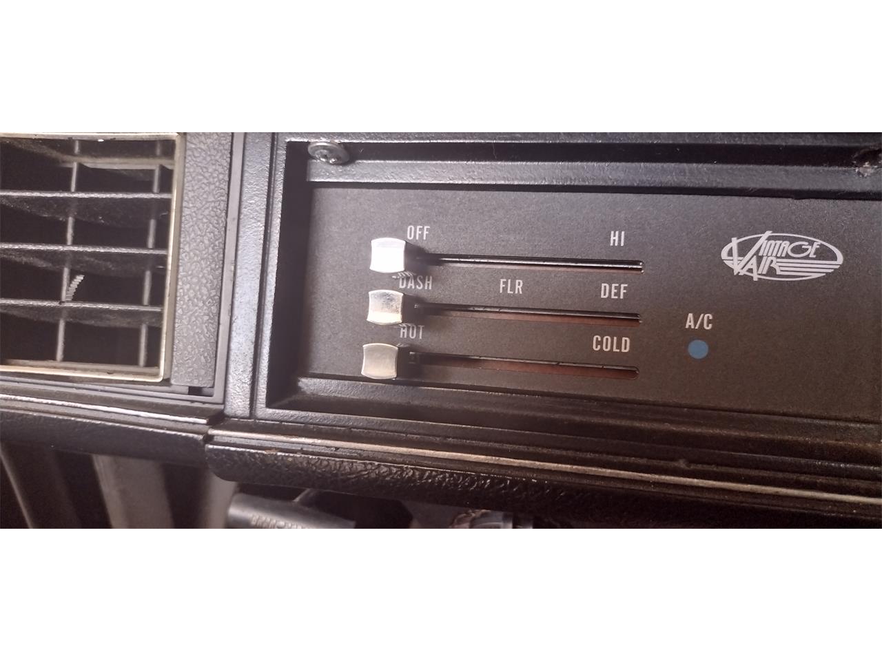 Chevrolet-Camaro-1980-dark-blue-white-black-14