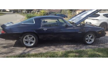 Chevrolet-Camaro-1980-dark-blue-white-black-8