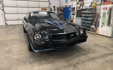Chevrolet-Camaro-1981-13