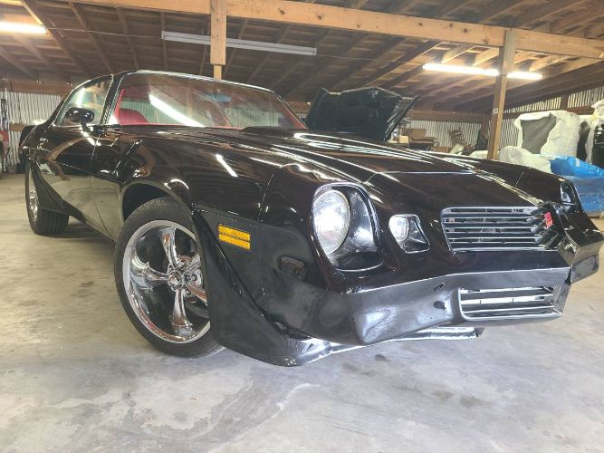 Chevrolet-Camaro-1981-Black-14