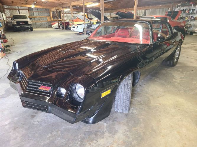 Chevrolet-Camaro-1981-Black-18