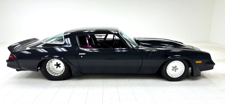 Chevrolet-Camaro-1981-Black-Black-1
