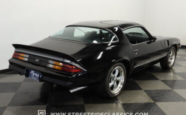 Chevrolet-Camaro-1981-Black-Black-10
