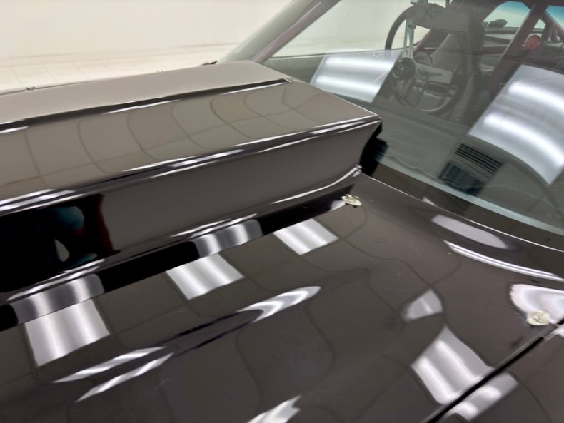 Chevrolet-Camaro-1981-Black-Black-12