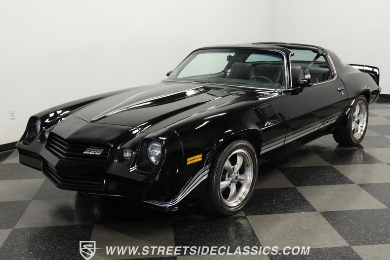 Chevrolet-Camaro-1981-Black-Black-15