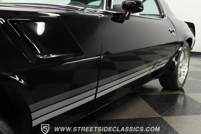 Chevrolet-Camaro-1981-Black-Black-19