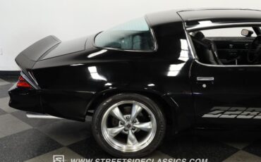 Chevrolet-Camaro-1981-Black-Black-25