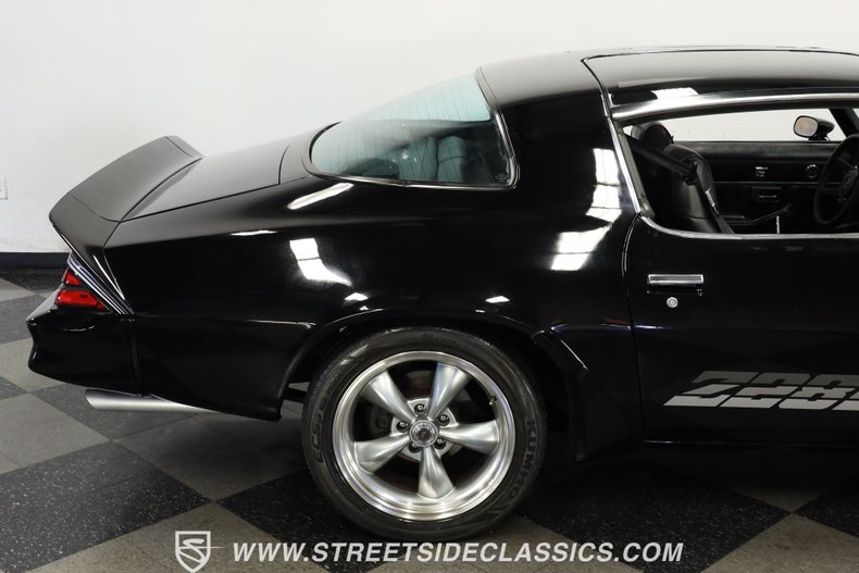 Chevrolet-Camaro-1981-Black-Black-25