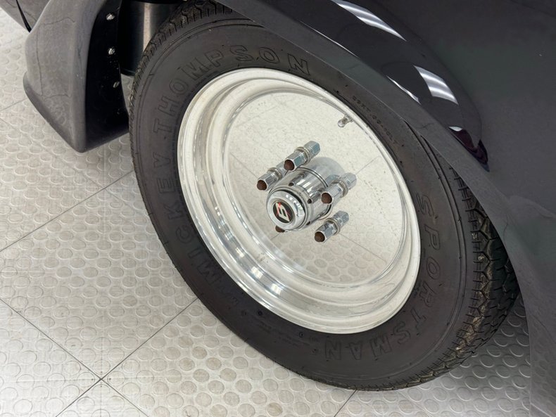 Chevrolet-Camaro-1981-Black-Black-3