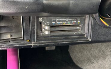 Chevrolet-Camaro-1981-Black-Black-32