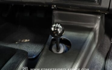 Chevrolet-Camaro-1981-Black-Black-37