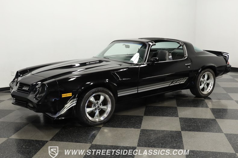 Chevrolet-Camaro-1981-Black-Black-4