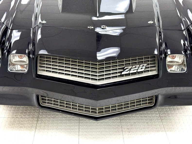 Chevrolet-Camaro-1981-Black-Black-41