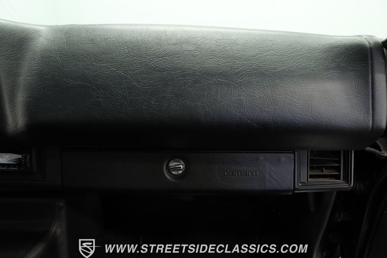 Chevrolet-Camaro-1981-Black-Black-45