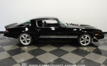 Chevrolet-Camaro-1981-Black-Black-49