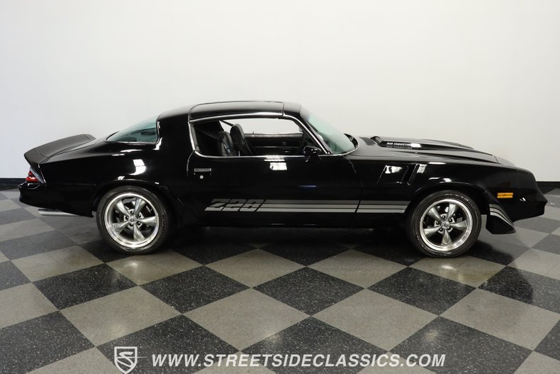 Chevrolet-Camaro-1981-Black-Black-49