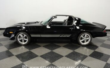 Chevrolet-Camaro-1981-Black-Black
