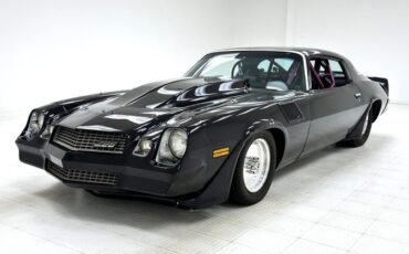 Chevrolet-Camaro-1981-Black-Black-6