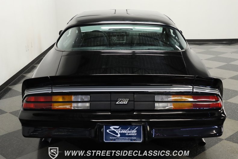 Chevrolet-Camaro-1981-Black-Black-8