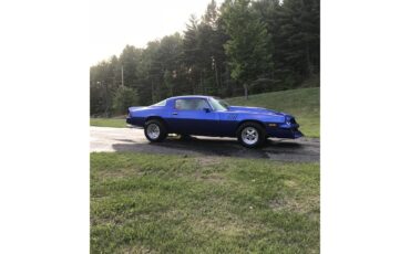 Chevrolet-Camaro-1981-Blue-Black