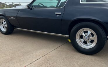 Chevrolet-Camaro-1981-Coupe-1