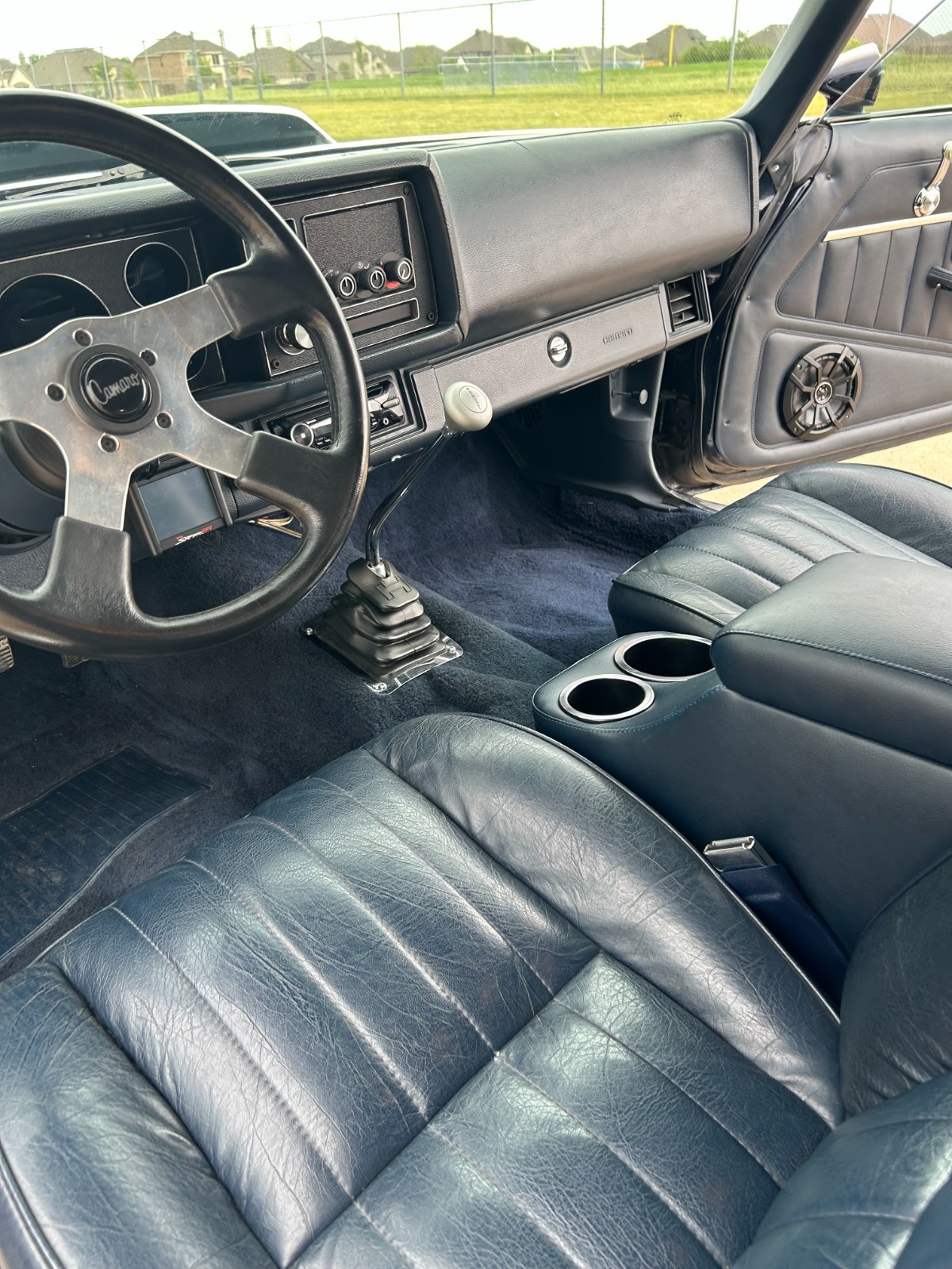 Chevrolet-Camaro-1981-Coupe-15