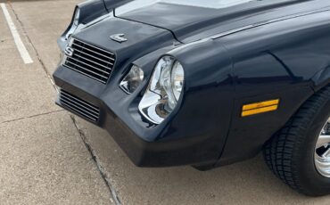 Chevrolet-Camaro-1981-Coupe-3