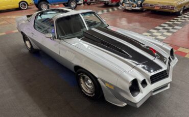 Chevrolet-Camaro-1981-Coupe-33