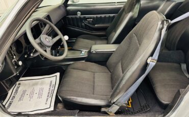 Chevrolet-Camaro-1981-Coupe-34