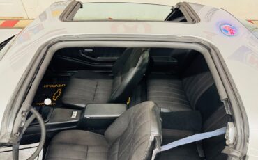 Chevrolet-Camaro-1981-Coupe-35