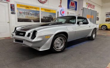 Chevrolet-Camaro-1981-Coupe-4