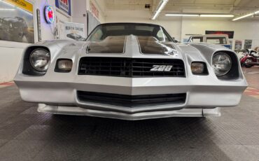 Chevrolet-Camaro-1981-Coupe-9