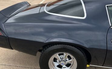 Chevrolet-Camaro-1981-Coupe-9