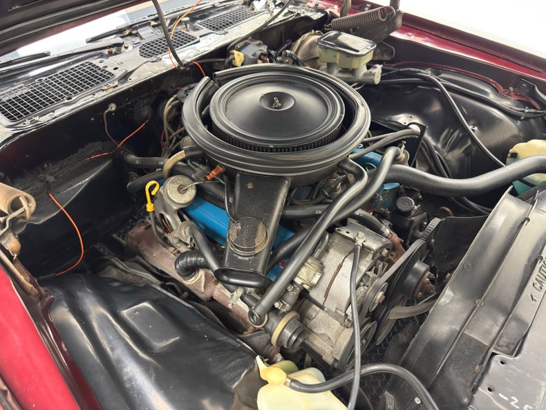 Chevrolet-Camaro-1981-Maroon-Camel-26