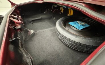 Chevrolet-Camaro-1981-Maroon-Camel-33