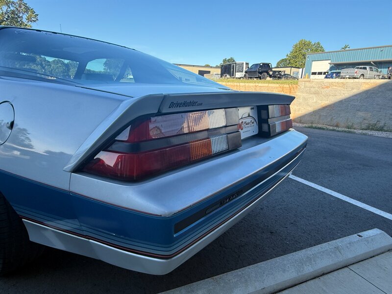 Chevrolet-Camaro-1982-Silver-25