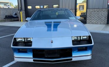 Chevrolet-Camaro-1982-Silver-3
