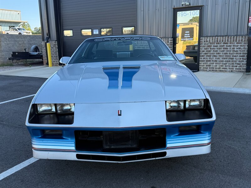Chevrolet-Camaro-1982-Silver-3