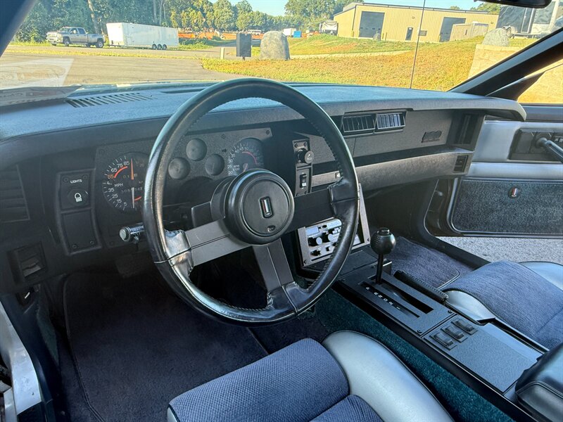 Chevrolet-Camaro-1982-Silver-31